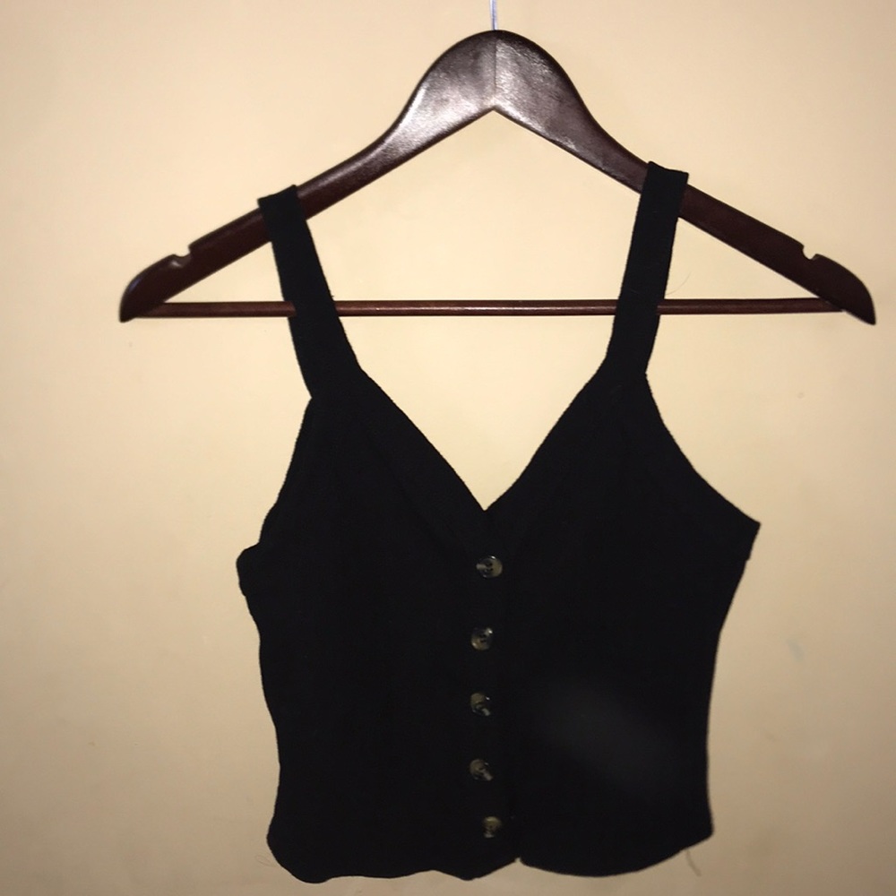 🐮3/15in style crop top NWOT